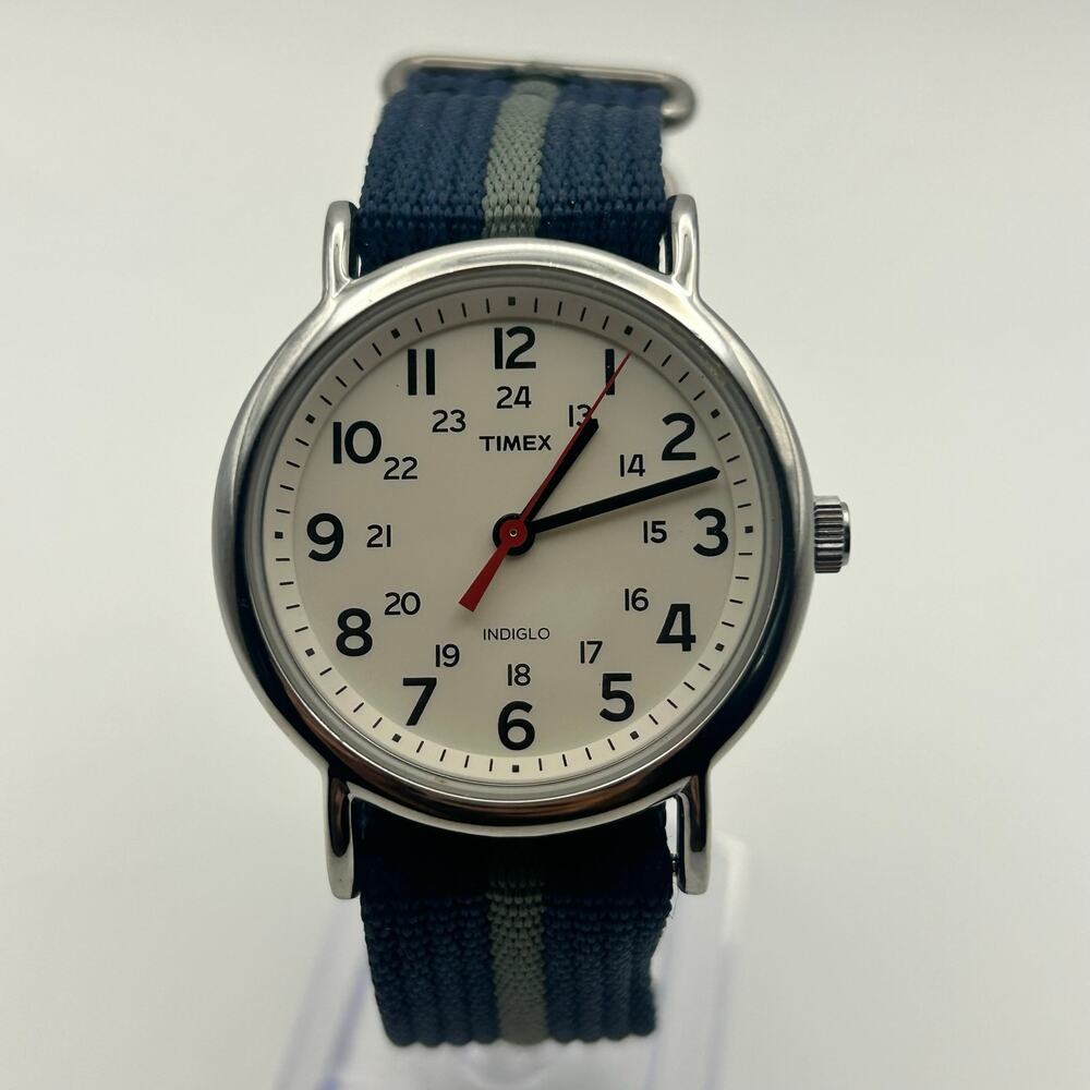 Timex Weekender Indiglo Blue Nylon Men Watch WR30M Working New Battery